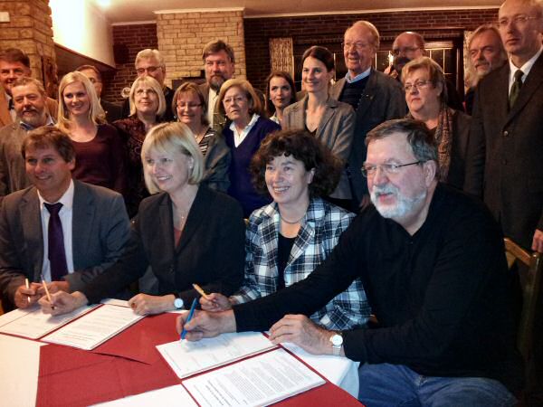 Vertragsunterzeichnung