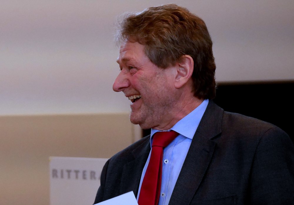 Manfred Nahrstedt freundlich lachend in der Ritterakademie